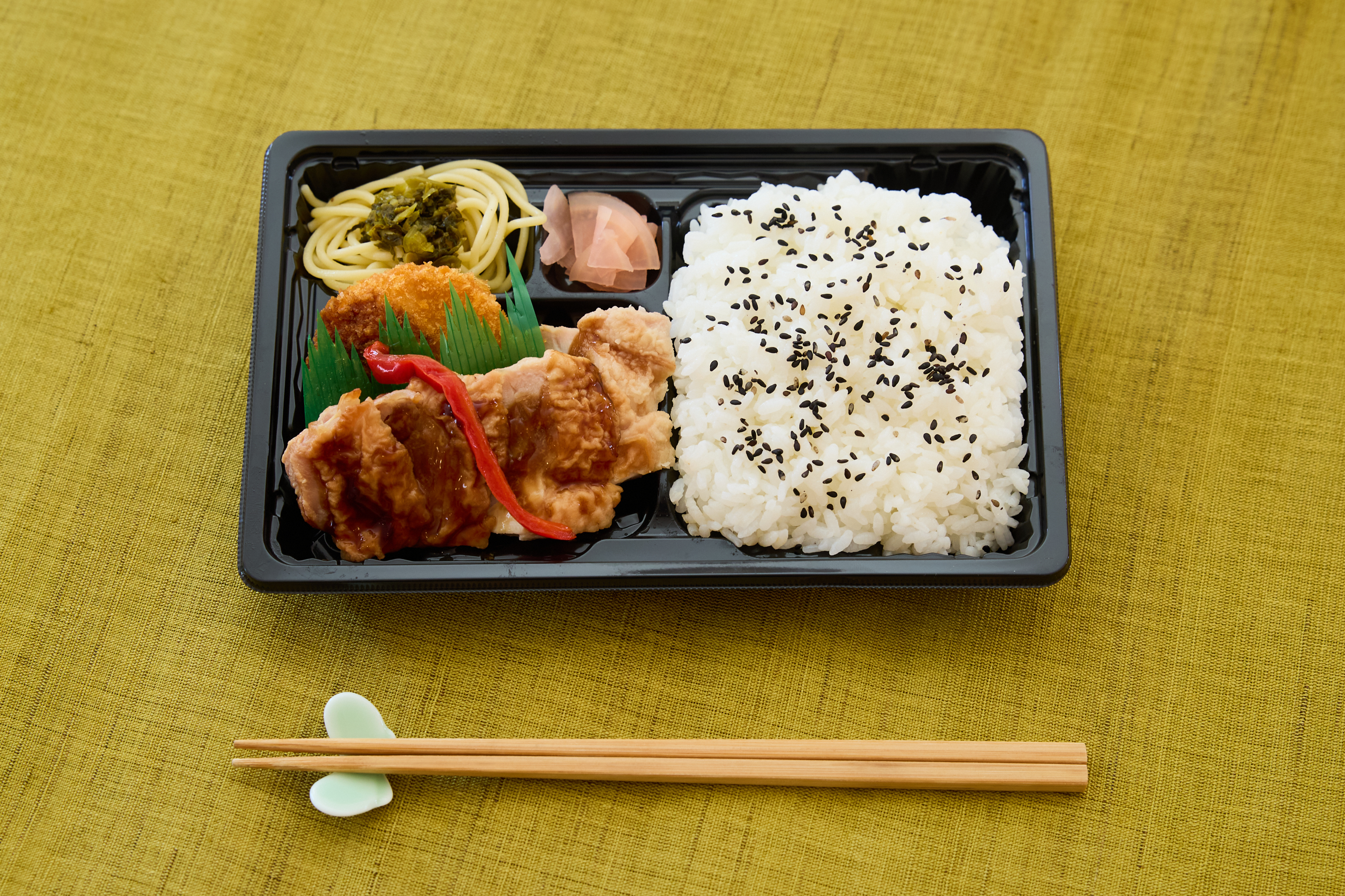 鶏もも米粉焼き弁当